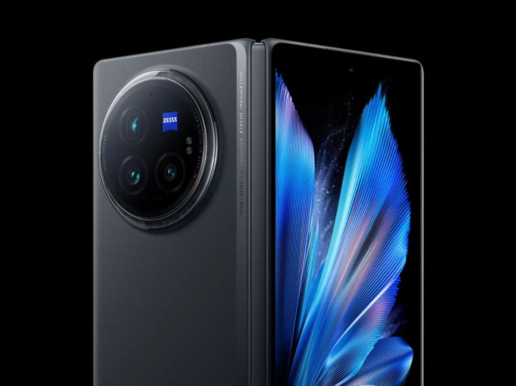 vivo x fold3 pro in eclipse black 2.jpg